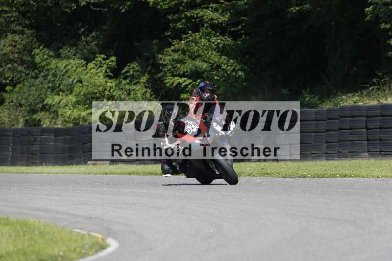 /44 09.08.2025 Plüss Moto Sport ADR/Freies Fahren/528